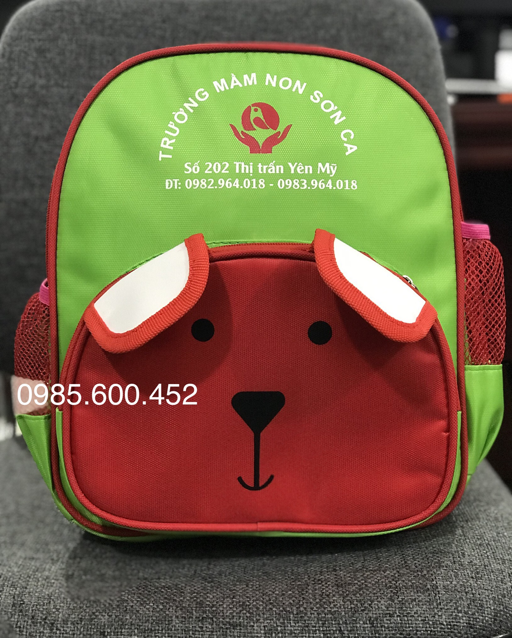 z1493209161236_eb0d86a53fa3715a5fec6372a06fd80d Sản xuất balo mầm non Sơn Ca